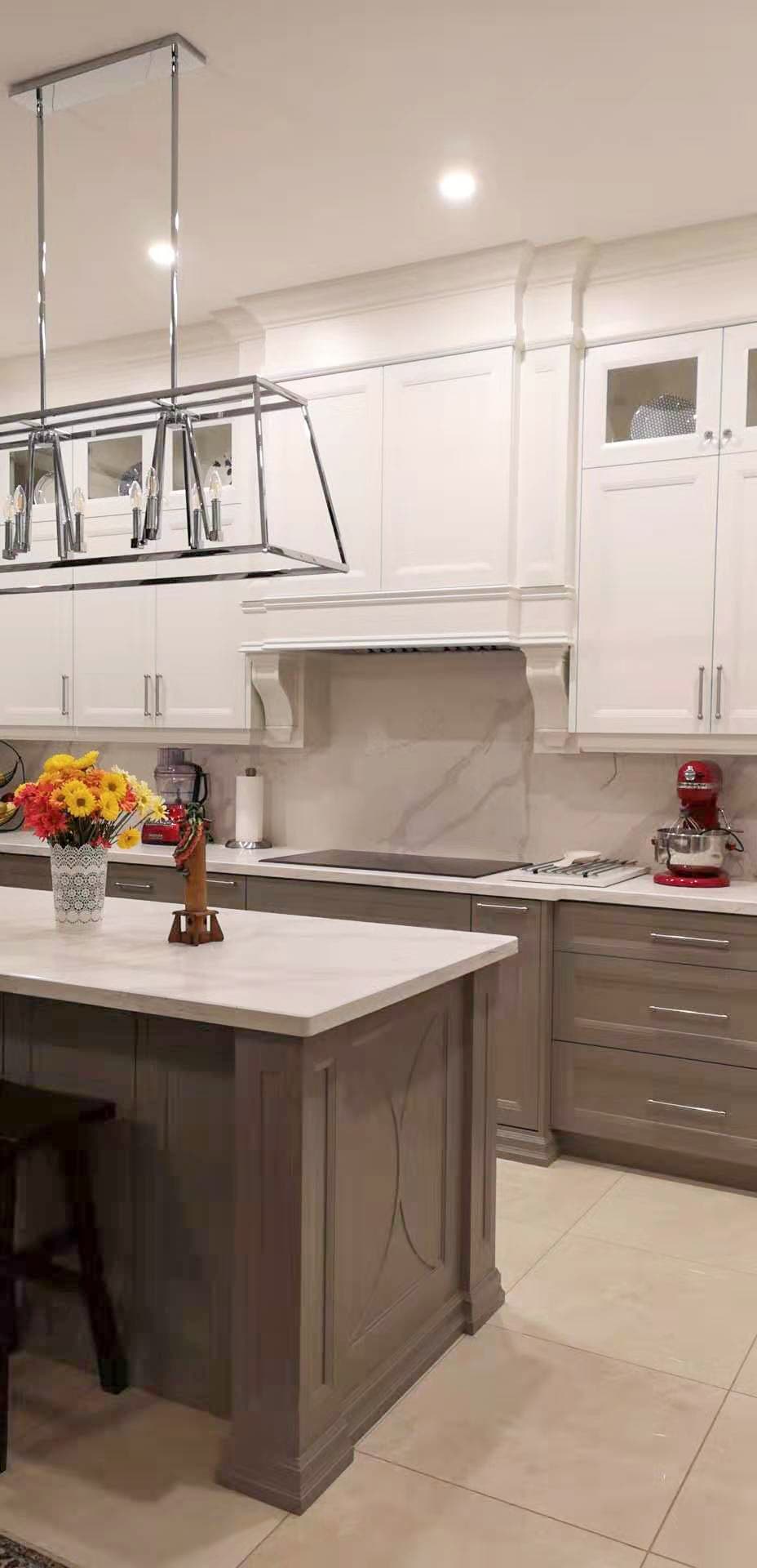 Transitional Kitchen Featuring Traditional Style Island and L Shape Kitchen