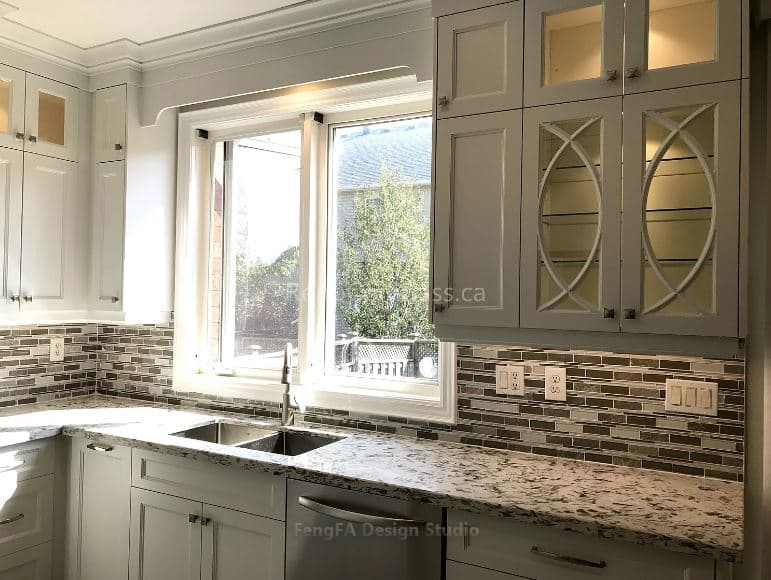 Transitional Kitchen Featuring U Shape Kitchen Design and Custom Made Hood