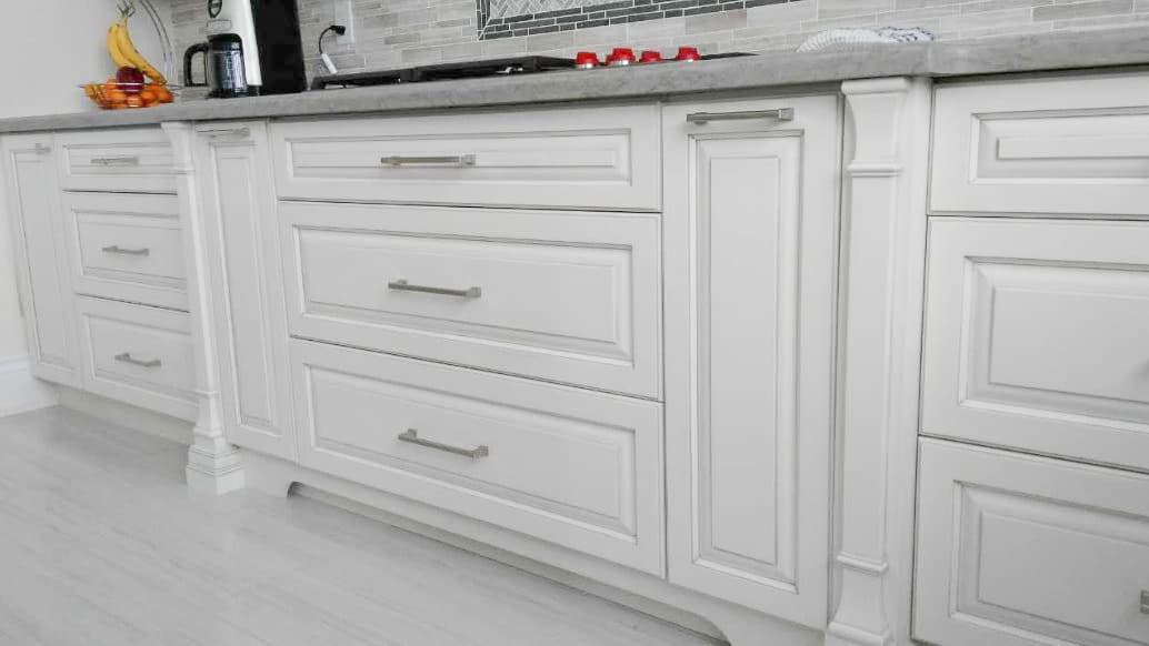 Transitional/Traditional Kitchen Featuring Fish Door Cabinets and Floor to Ceiling Kitchen Design