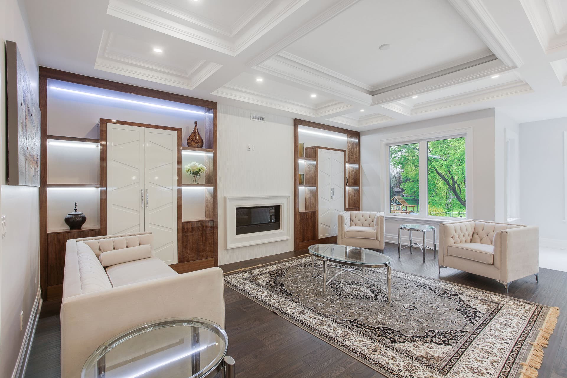 Design consultation at FengFa showroom