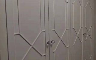 Symmetrical Door Handle Installation