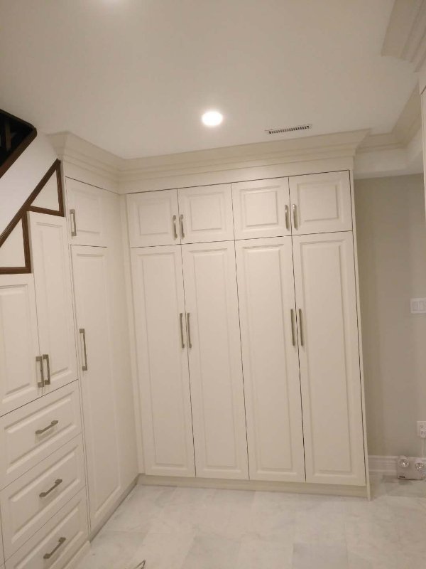 Floor to Ceiling Wall Closet