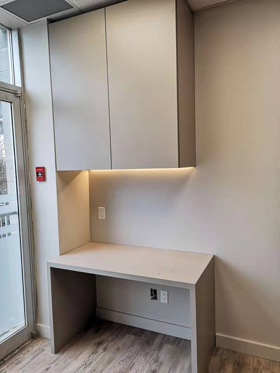 Simple Office Desk Design with Under Cabinet Light Strip